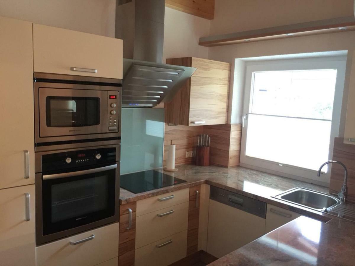 Haus Tschirgantblick Apartment Таренц Екстериор снимка