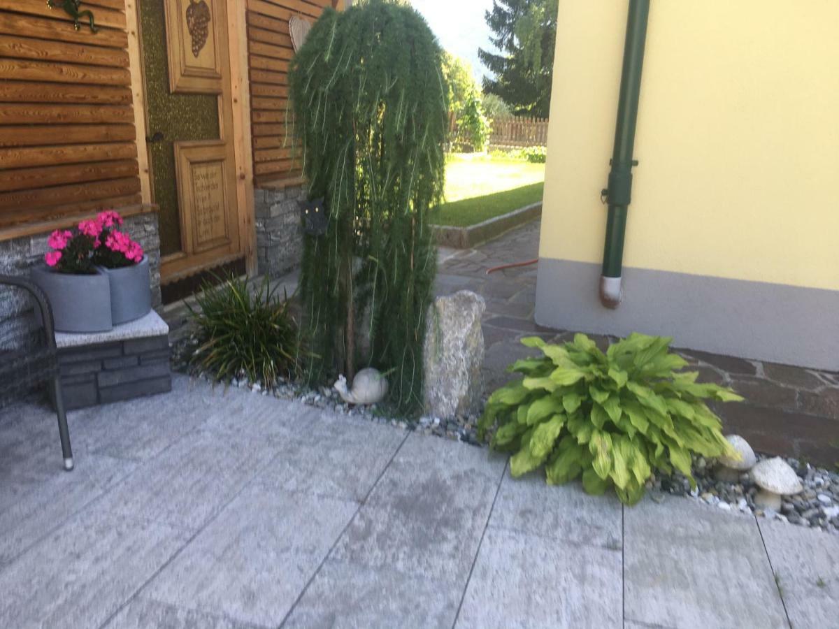 Haus Tschirgantblick Apartment Таренц Екстериор снимка
