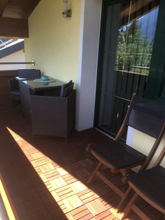 Haus Tschirgantblick Apartment Таренц Екстериор снимка