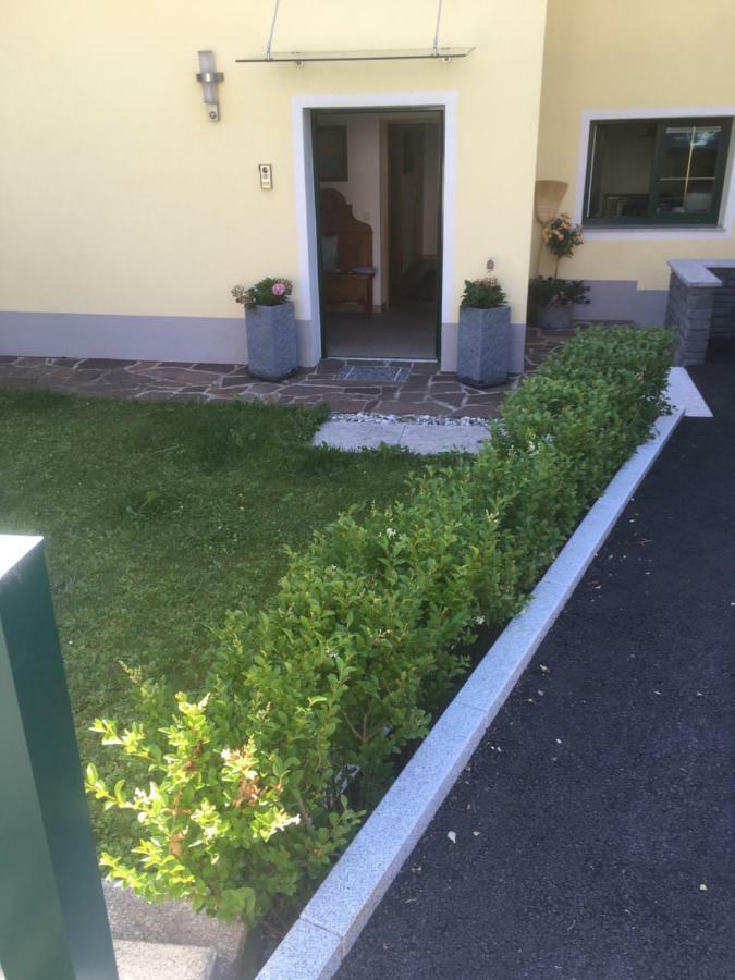 Haus Tschirgantblick Apartment Таренц Екстериор снимка