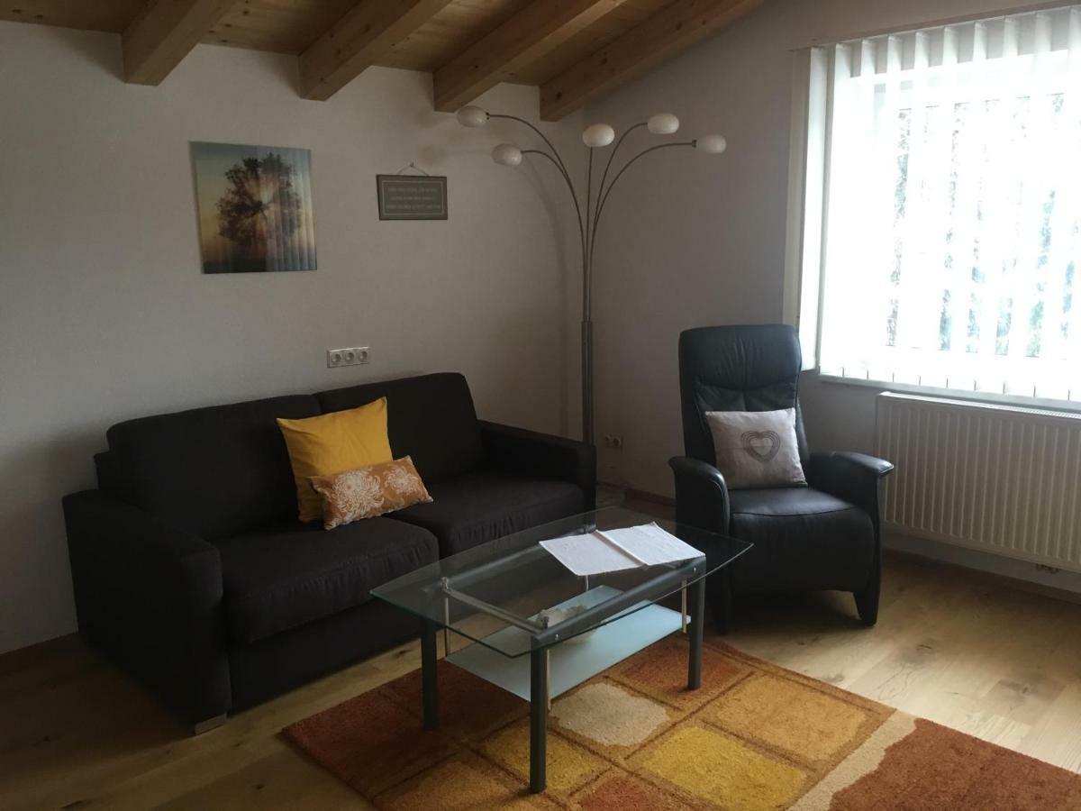 Haus Tschirgantblick Apartment Таренц Екстериор снимка